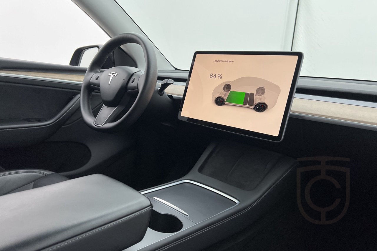 Tesla Model Y Performance AWD Autopilot