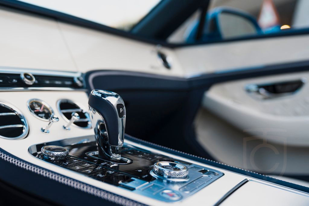 Bentley Continental GTC Azure