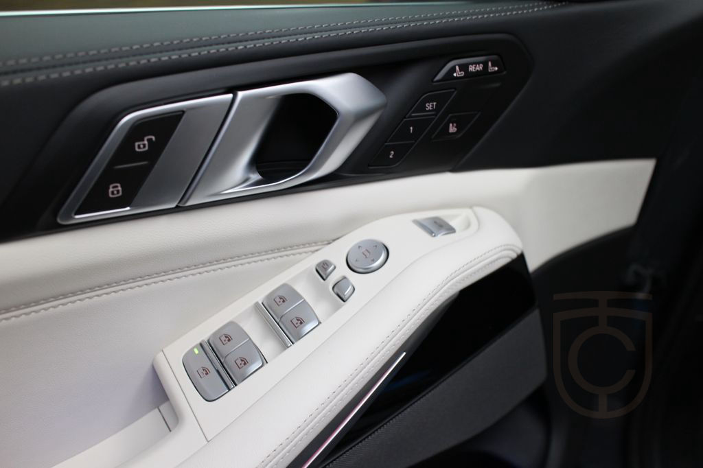BMW X7 xDrive 40 i Head Up H&K Keyless