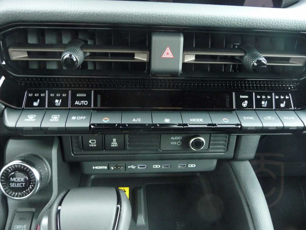 Toyota Land Cruiser 2.8 D-4D Automatik First Edition/SO