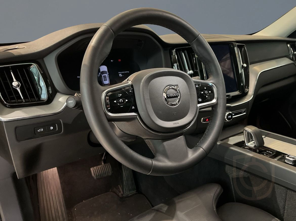 Volvo XC60 Recharge T6 AWD Plus Dark Edition