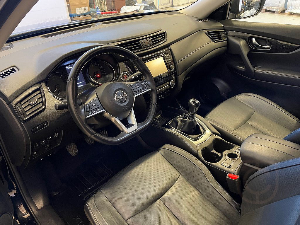 Nissan X-Trail 1.7dCi Tekna 7-sits Pano M-värm 150hk