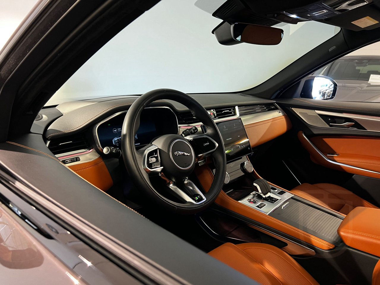 Jaguar F-Pace P400e