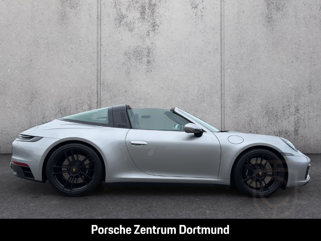 Porsche 992 911 Targa 4 GTS BOSE Sportabgasanlage LED