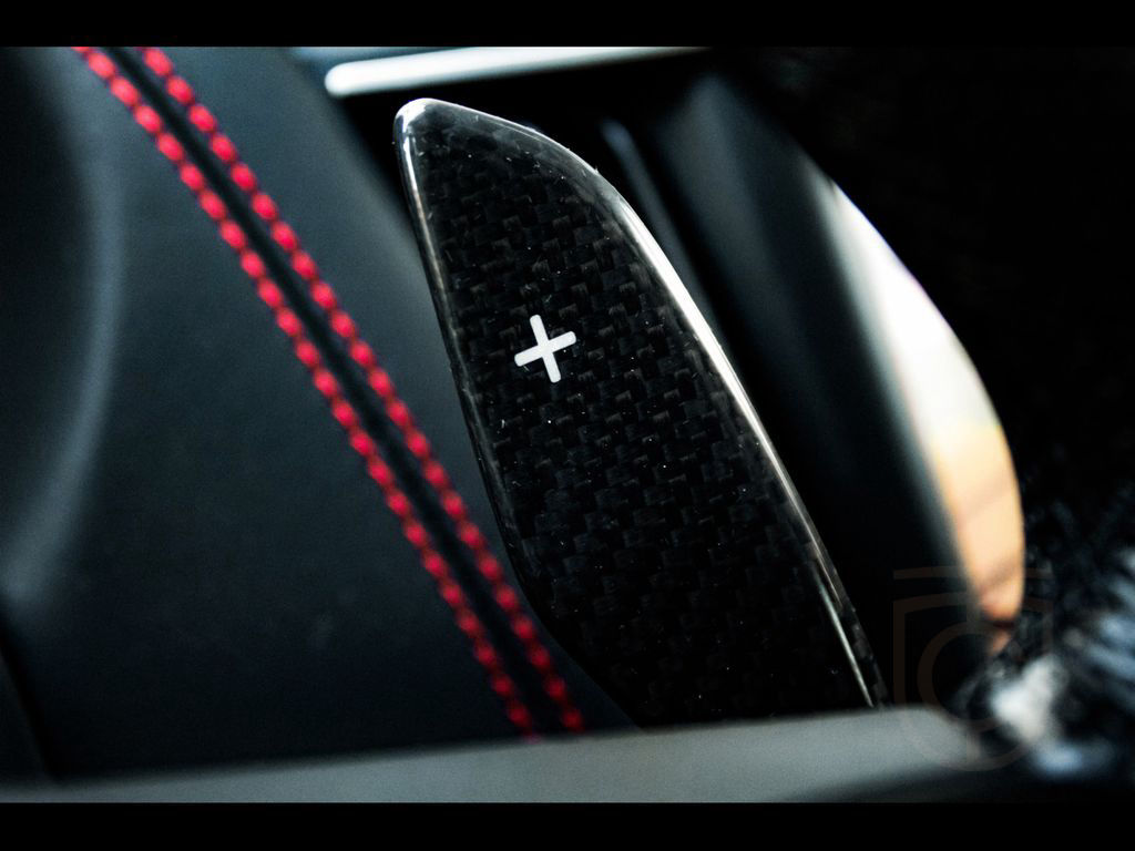 Maserati Levante V8 TROFEO°NERO ASSOLUTO°CARBON 2x°B&W