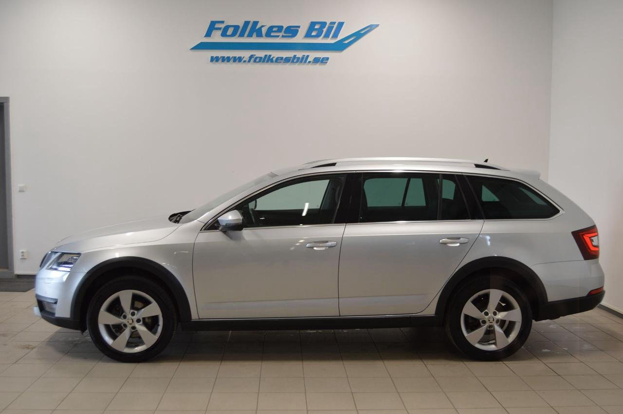 Skoda Octavia Scout TDI 150 DSG 4x4 Premium