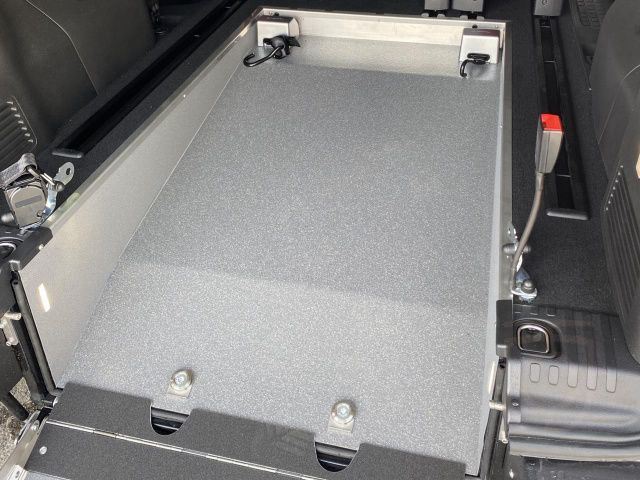 Peugeot Traveller L2 Allure 2.0 BlueHDi 180 EAT8 Navi