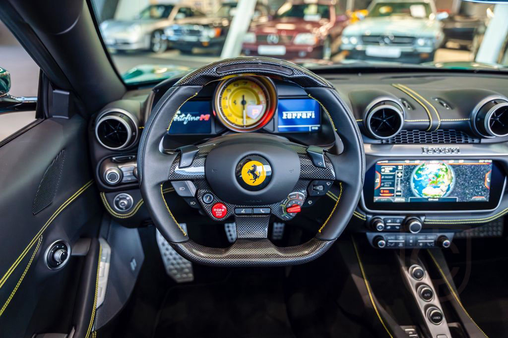 Ferrari PORTOFINO M * VERDE PINO * Disp.*Daytona*JBL*LED