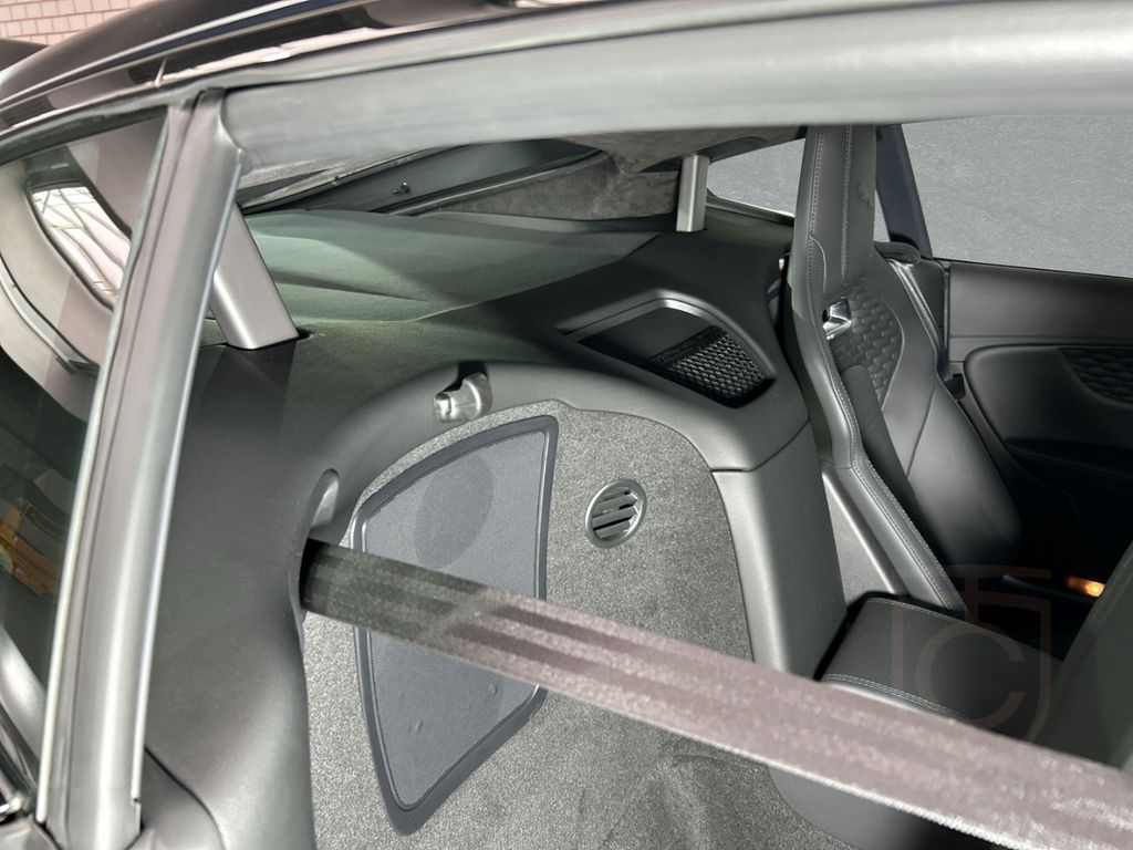 Jaguar F-Type Coupe P575 AWD R75 Toter-Winkel Panorama