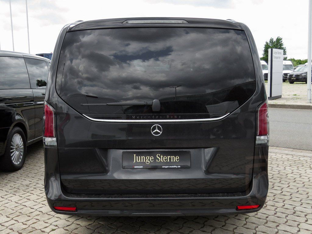 Mercedes-Benz V 300 d Style 4x4 lang AIRMATIC Distr. Kamera 9G