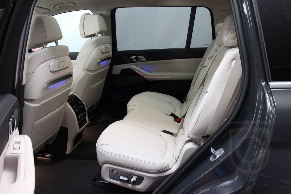 BMW X7 xDrive 40 i Head Up H&K Keyless