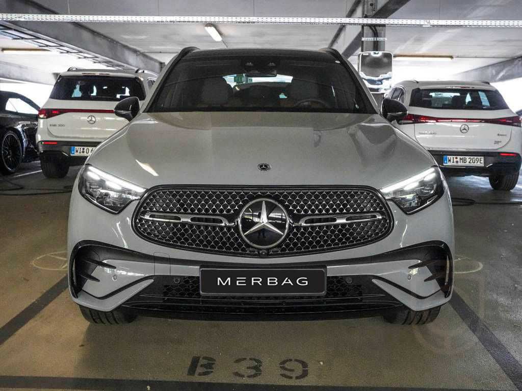 Mercedes-Benz GLC 300 EDITION-AMG-DISTRONIC-PANO-UVP 100.000
