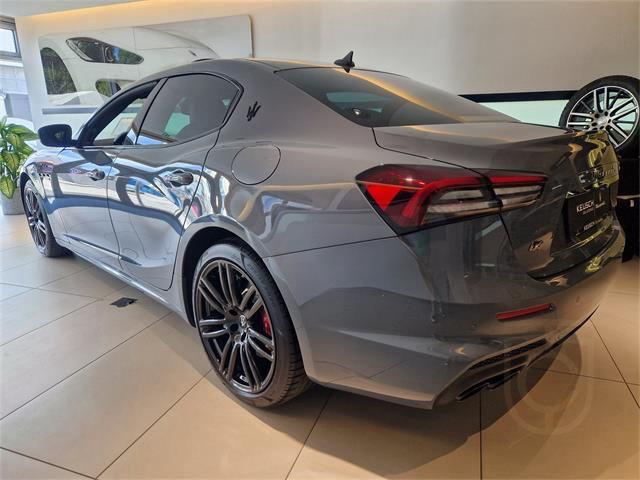 Maserati Ghibli Modena SQ4 Tageszulassung