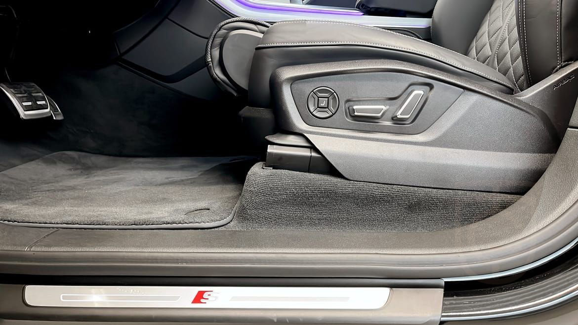 Audi Q7 50 TDI quattro 7-Seater SUV S line