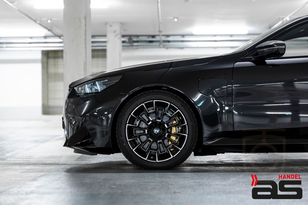 BMW M5 touring Ultimate|Keramik|Carbon|Pano|B&O|21"