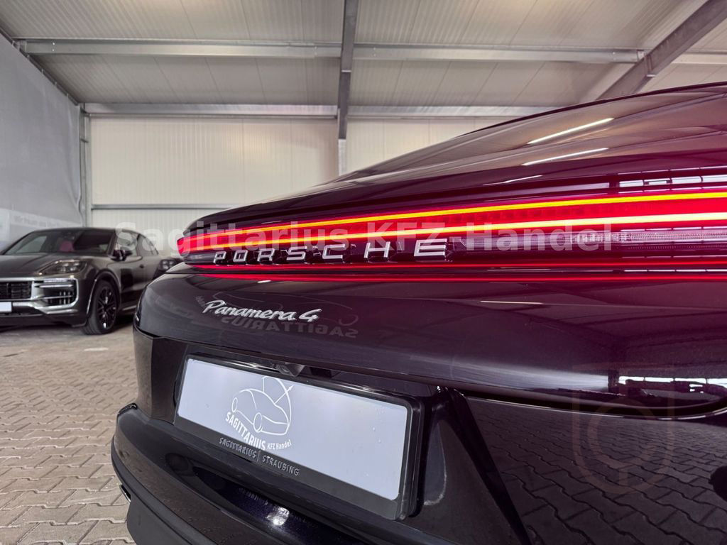 Porsche Panamera 4/InnoD/HUD/3xDisplay/Massage/SAGA/StHz