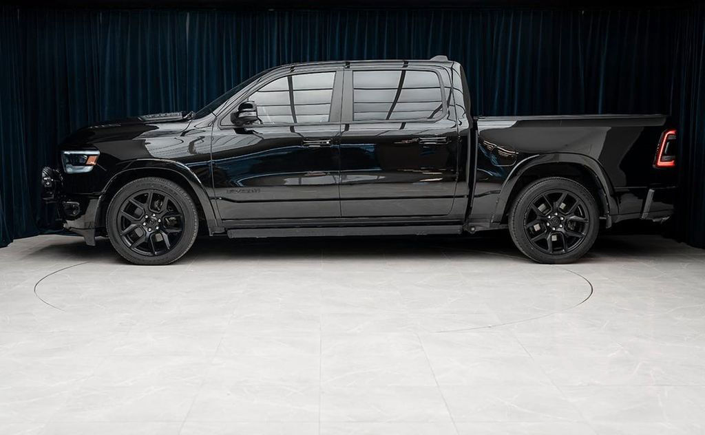 Dodge RAM 1500 5.7L V8 HEMI 4x4 Laramie Night"NET €57K