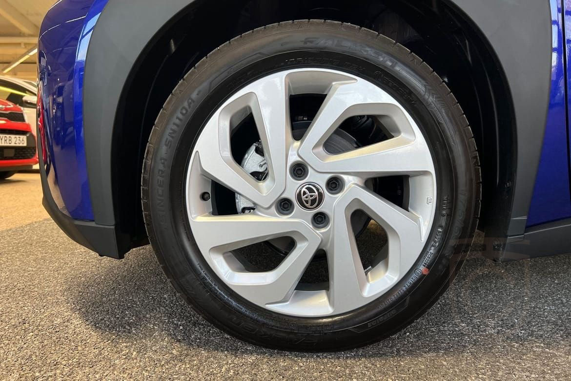 Toyota Aygo X 1.0 Automat Play Comfort & Style Pack