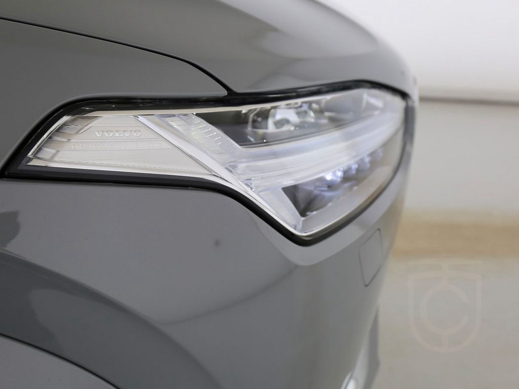 Volvo XC90 T8 Ultra Bright Recharge Plug-In Hybrid AWD