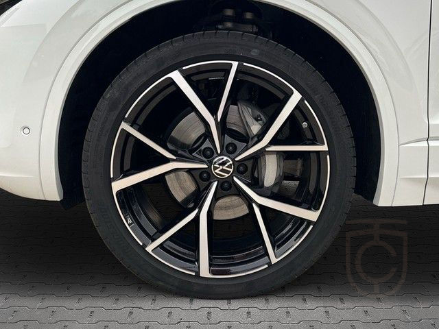 Volkswagen Touareg 3.0 TDI 4Motion R-Line AHK+Luft+Standhe.