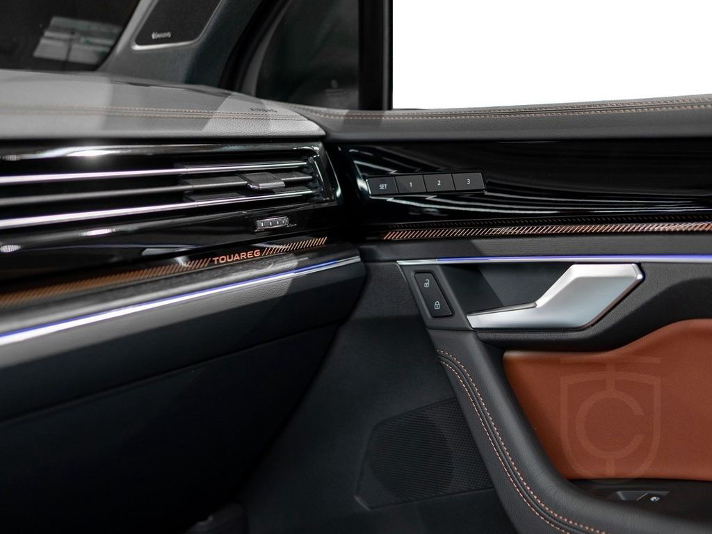 Volkswagen Touareg AHK°PANO°SOFT°MASS°VENT°MEM°HUD°360°4ZON