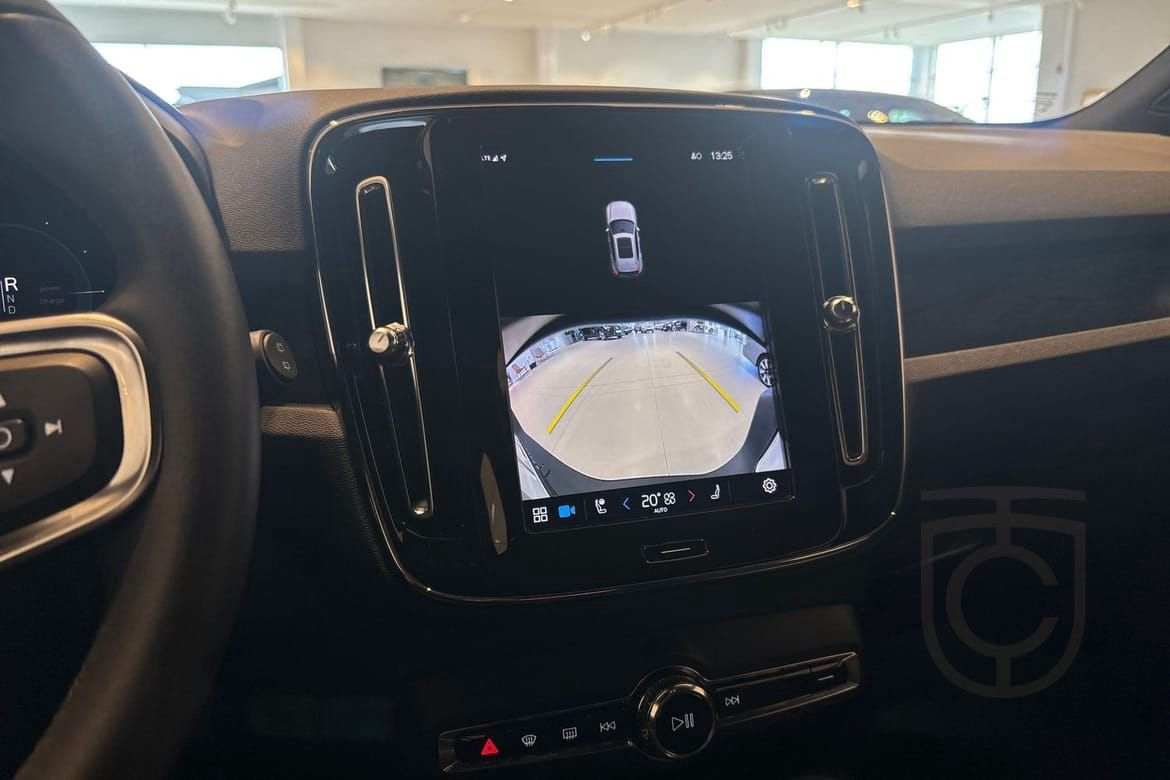 Volvo XC40 Recharge Single Motor Extended Range Plus