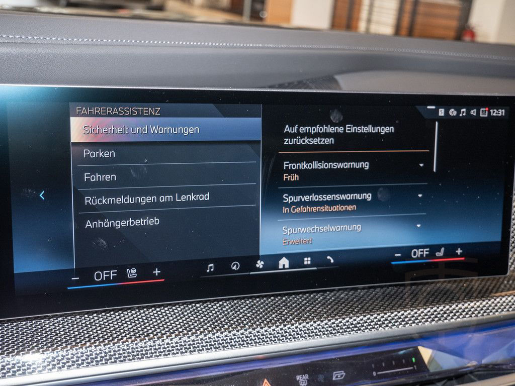 BMW 740d xDrive M-Sport ACC SITZBELÜFTUNG PANO 360°
