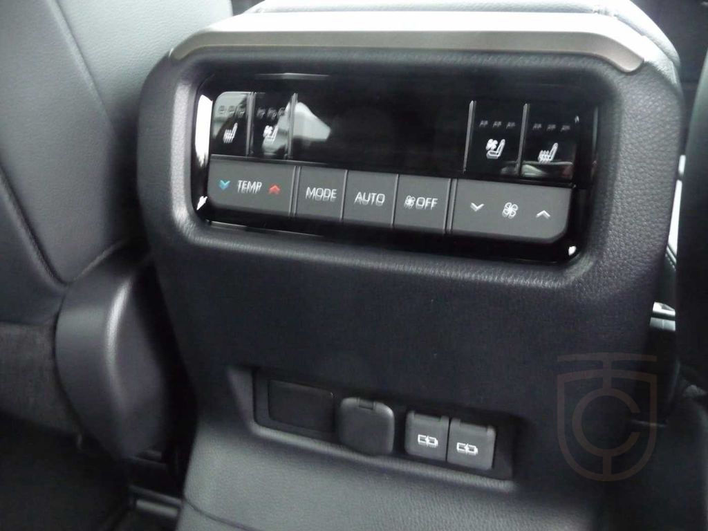 Toyota Land Cruiser 2.8 D-4D Automatik First Edition/SO