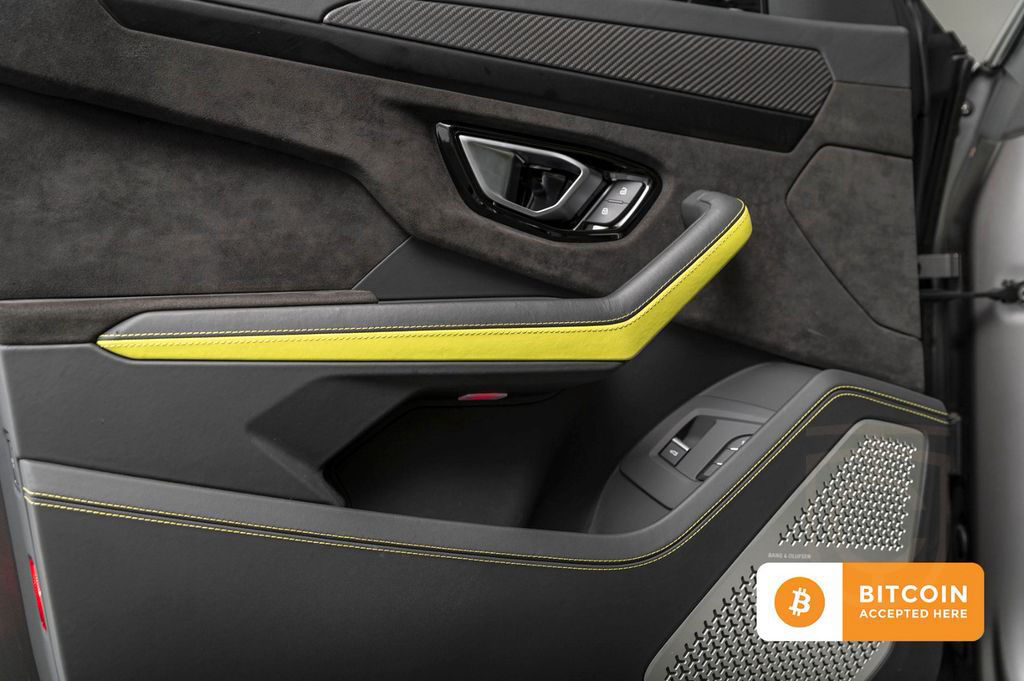 Lamborghini Urus/Graphite Capsule/Pano/B&O 3D/5-seat/360°