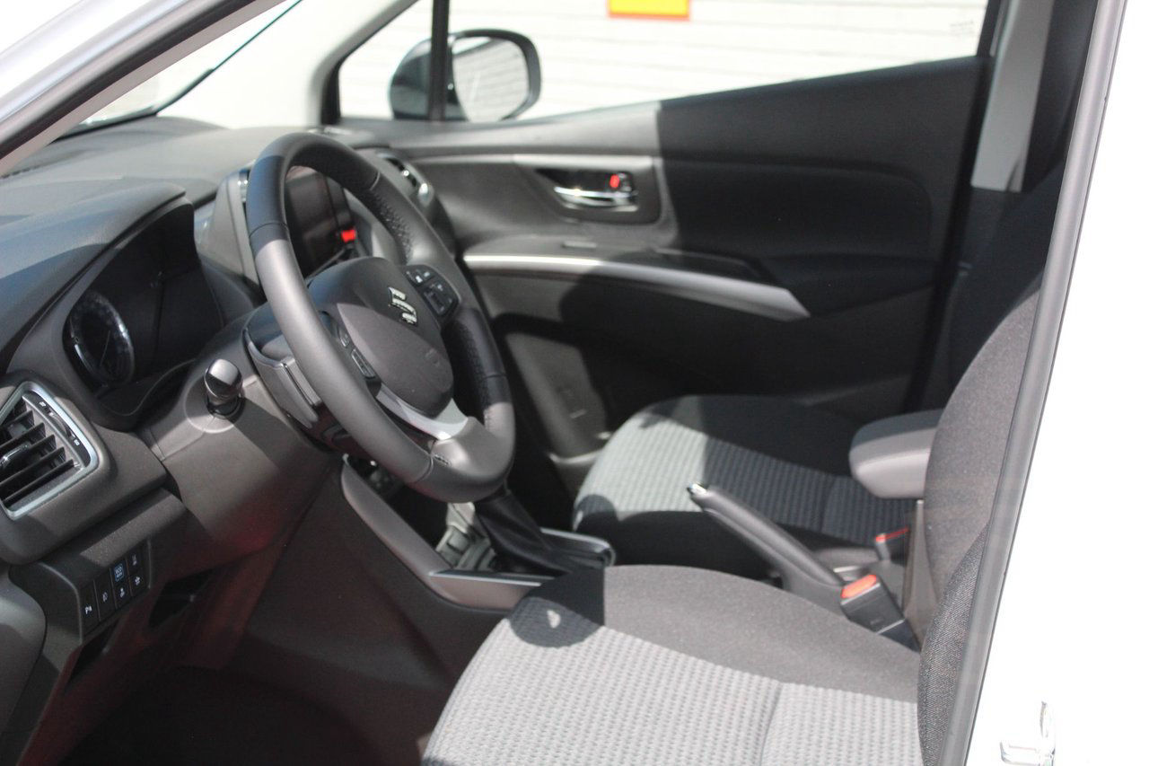 Suzuki S-Cross Select 4WD