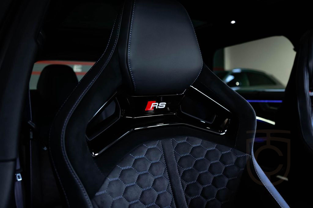 Audi RS6 4.0 TFSI quattro performance RS-SCHALENSITZE