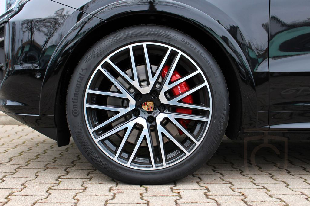 Porsche Cayenne Coupe GTS /PDCC/ STANDHZG./ BURMESTER HE