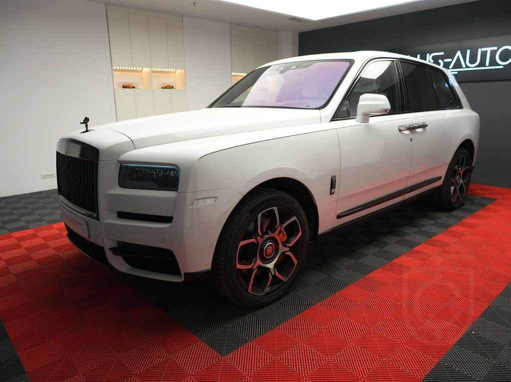 Rolls-Royce Cullinan Black Badge
