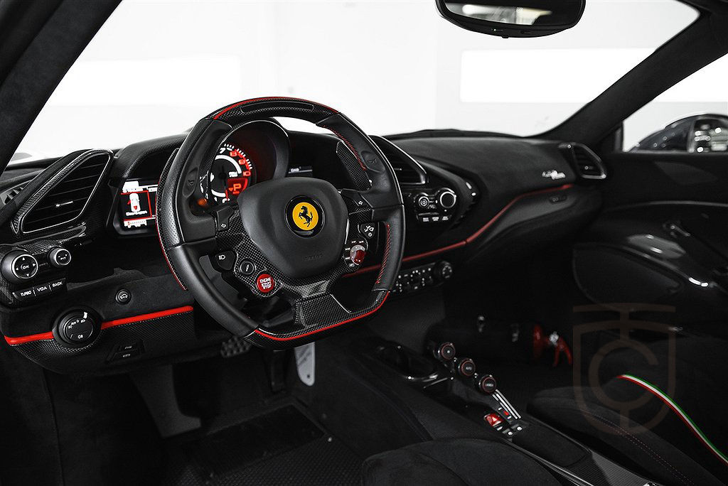 Ferrari 488 Pista