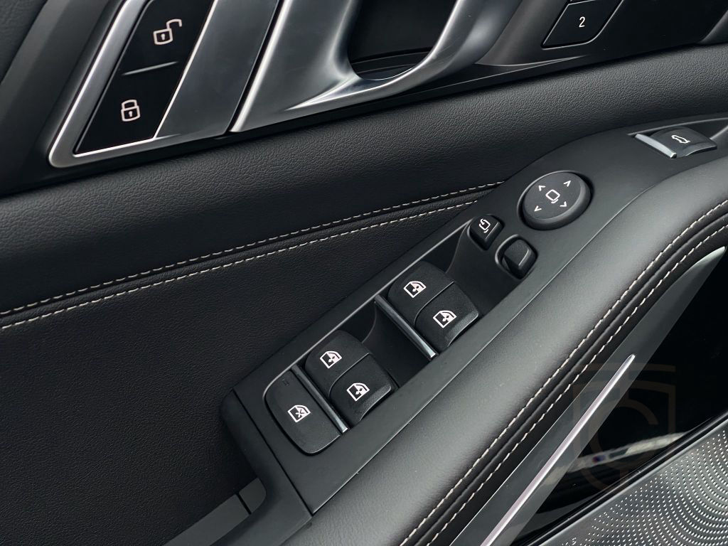 BMW X5 M60i xDrive M Sport Pro 22"LM AHK GSD Sitzlüf