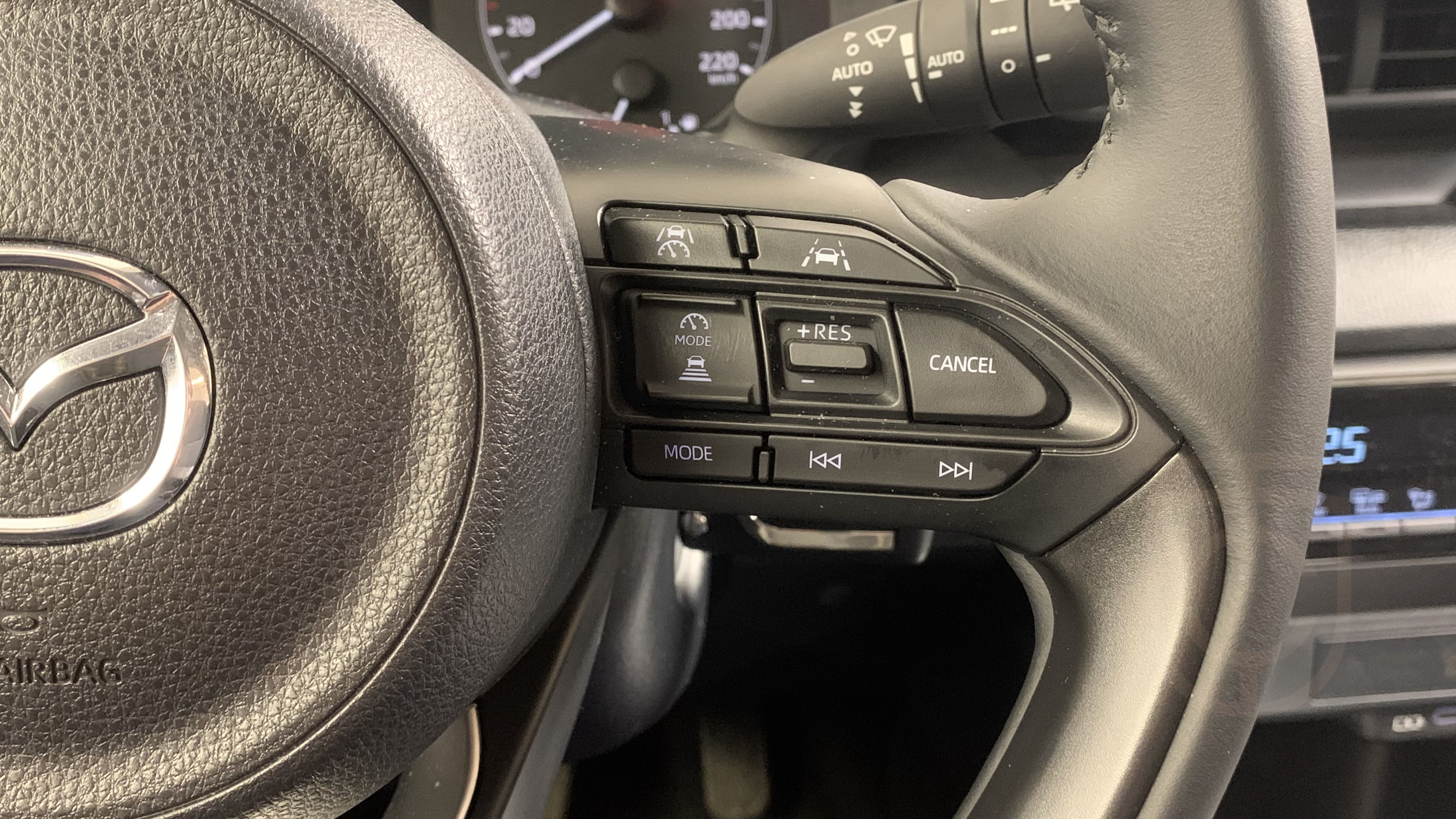 Mazda 2 Hybrid