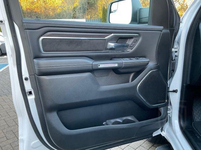 Dodge RAM 1500 Crew Cab 3.0 4x4 Laramie Sport Navi SD