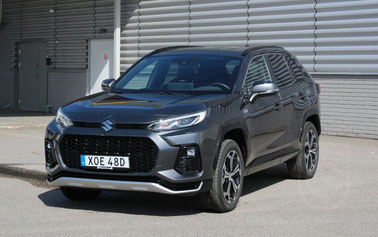 Suzuki Across 2.5 AWD E-CVT Inclusive