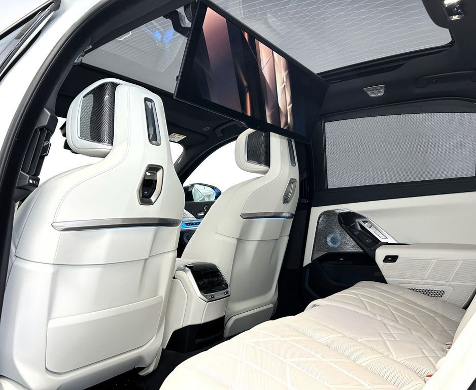 BMW M760 e xDrive °Full Option°
