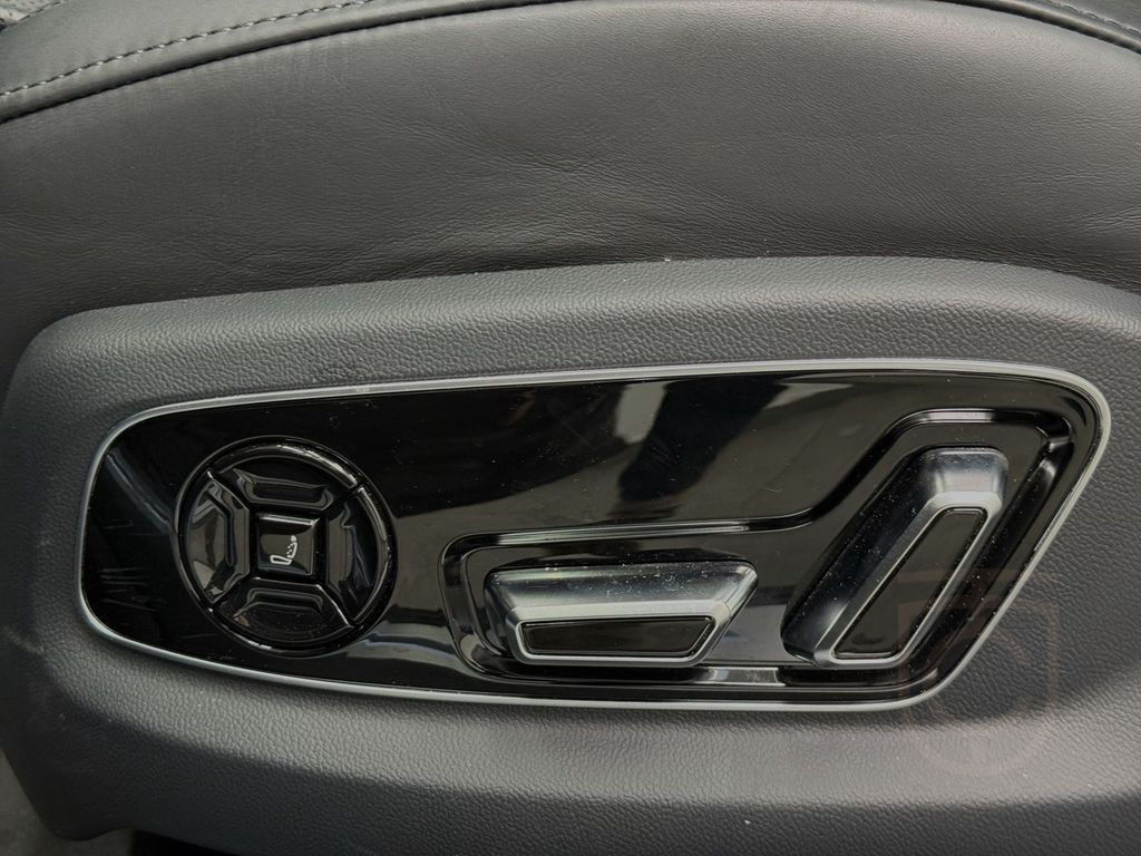 Audi A8 60 TFSIe Q RSR 4xMASSAGE BuO ASSIST