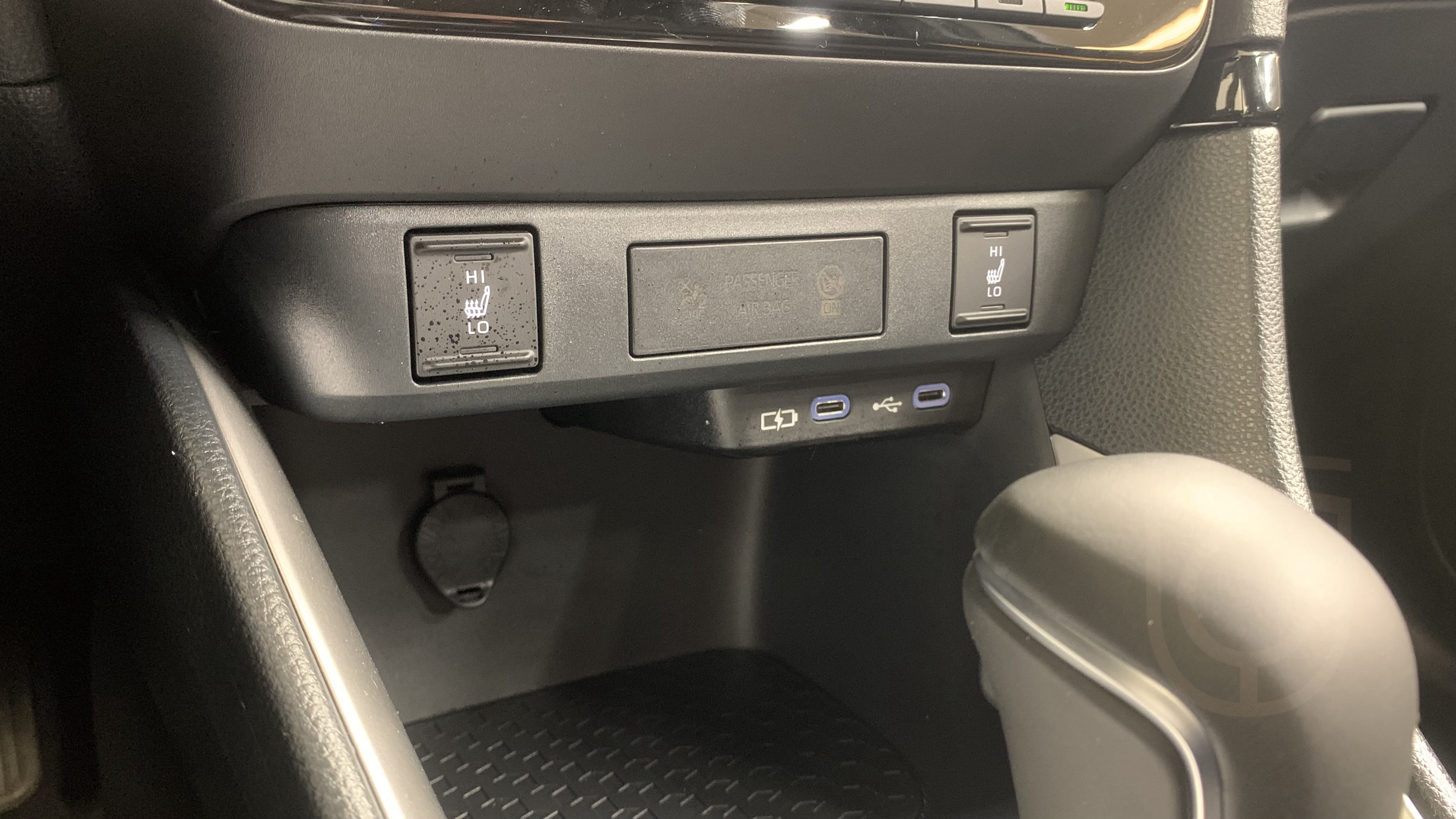 Mazda 2 Hybrid