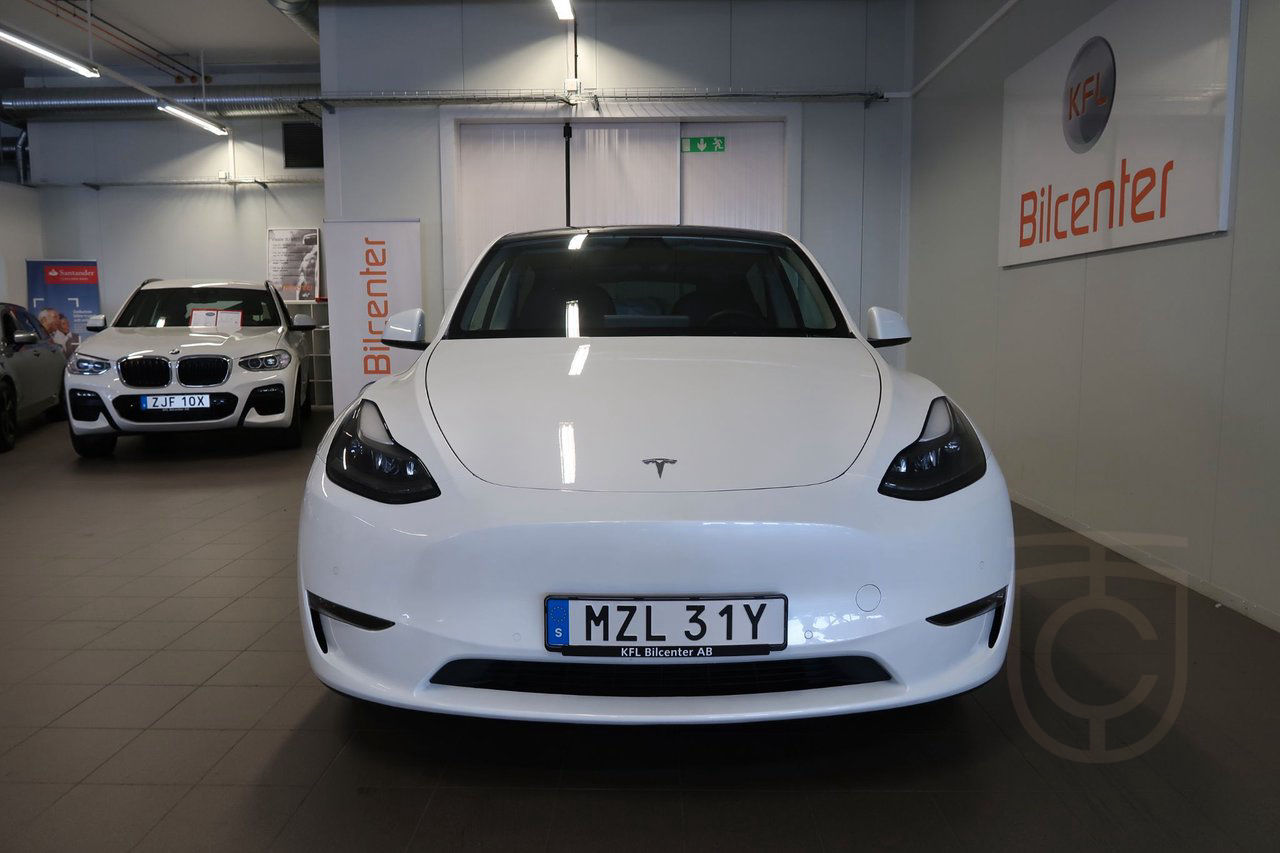 Tesla Model Y Long Range AWD Panorama-Kamera-Navi