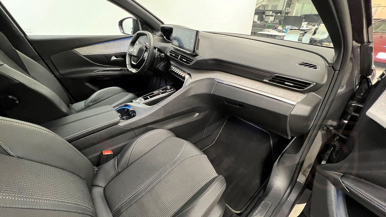 Peugeot 5008 GT 1.2 PureTech 130 EAT Black Edition