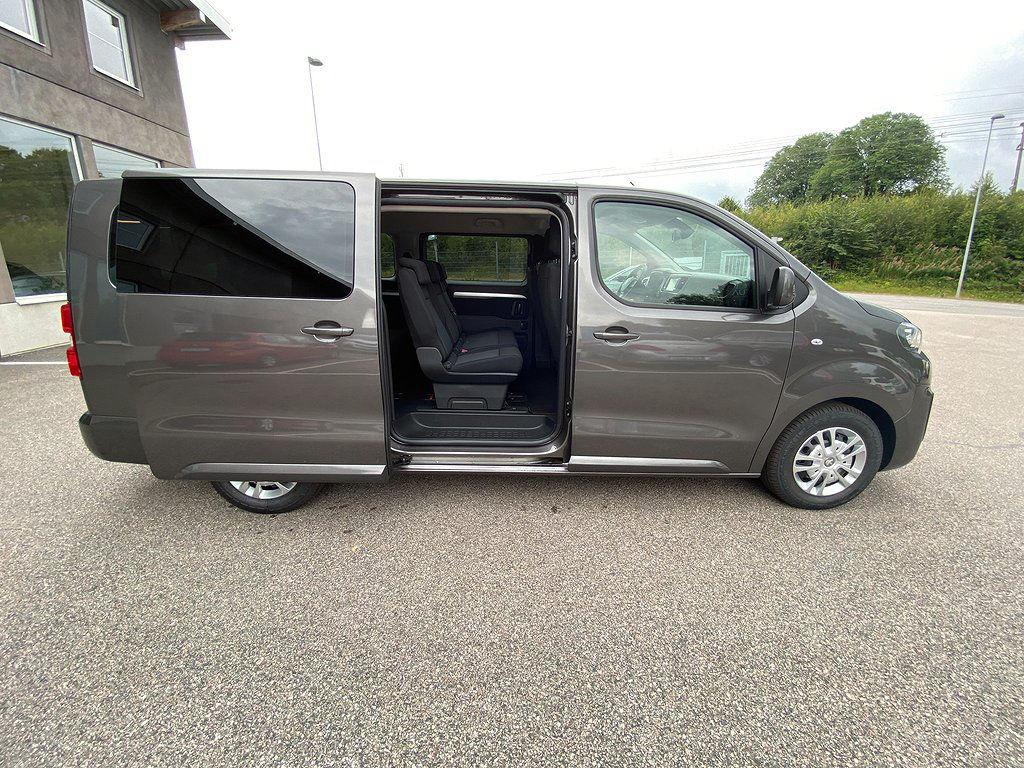 Peugeot Traveller Electric 75kWh | 9-sits