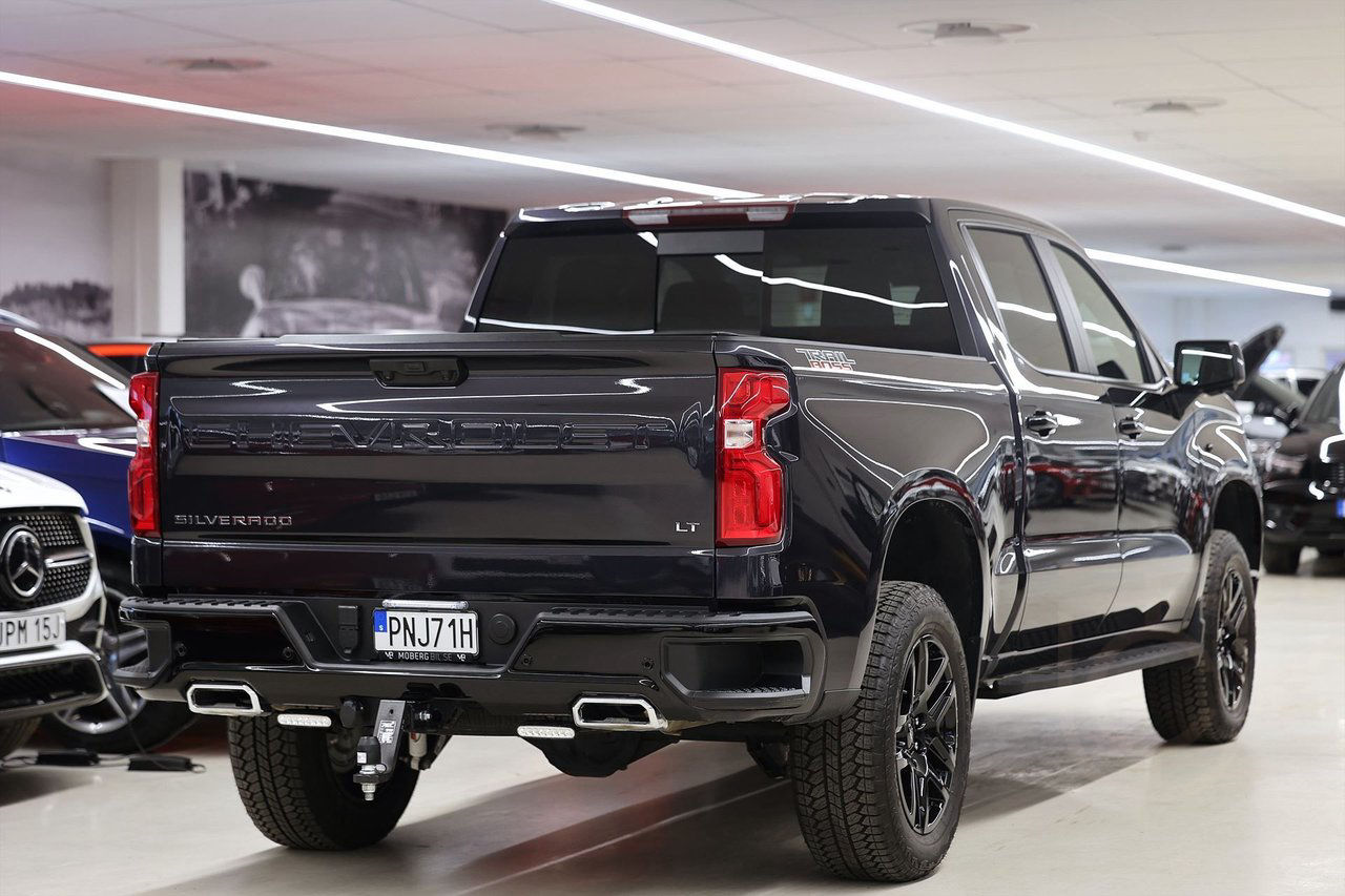 Chevrolet Silverado Trail Boss 6.2L V8 Bakflip