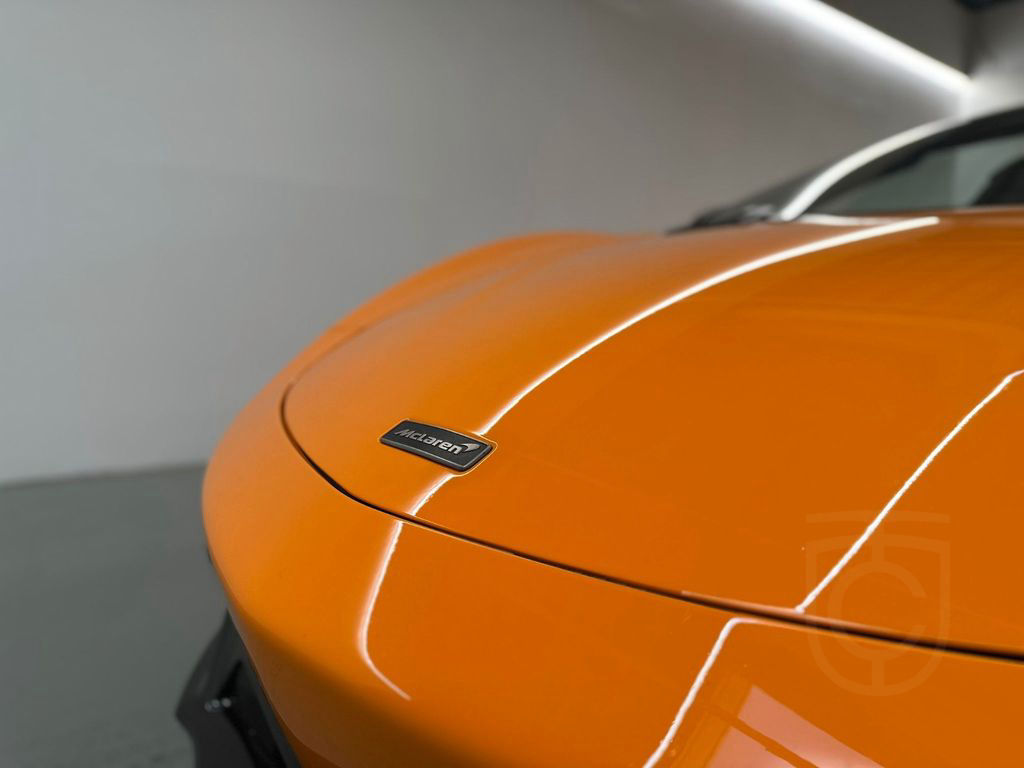 McLaren Artura Spider - McLaren Orange
