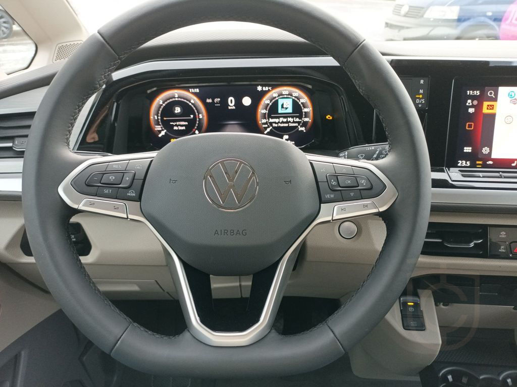 Volkswagen T7 Multivan Life lang 2.0 TDI+Anhängerkupplung+R