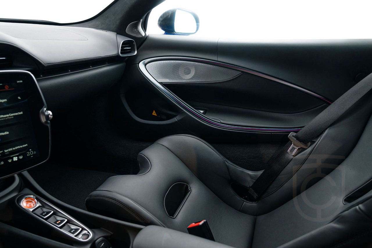 McLaren Artura Spider