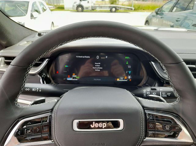 Jeep Grand Cherokee Overland 4xe 2023 10 Beifahrerdi