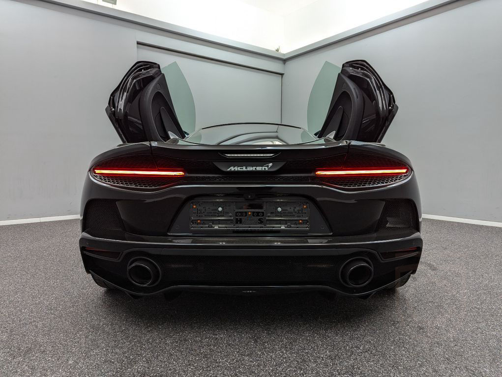 McLaren GT*MY2023*BLACK/BLACK*CARBON*FULL OPTIONS*B&W